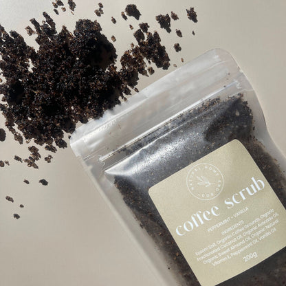 Coffee scrub, peppermint and vanilla.